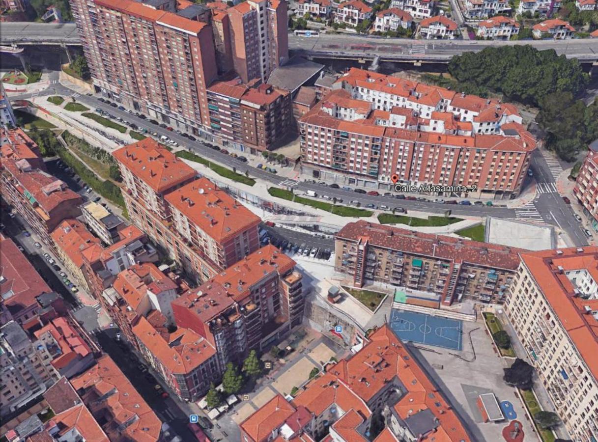 ビルバオCalida Vivienda Turistica Centrica Junto Al Funicular Y Metroアパートメント エクステリア 写真