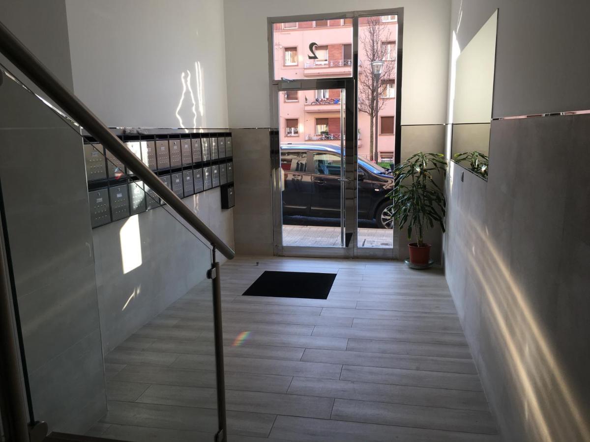ビルバオCalida Vivienda Turistica Centrica Junto Al Funicular Y Metroアパートメント エクステリア 写真