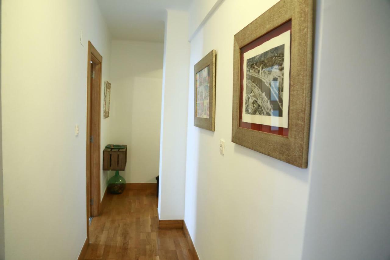 ビルバオCalida Vivienda Turistica Centrica Junto Al Funicular Y Metroアパートメント エクステリア 写真